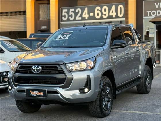 TOYOTA HILUX 2.8 D-4D TURBO DIESEL CD SR 4X4 AUTOMÁTICO TOYOTA HILUX 2.8 D-4D TURBO DIESEL CD SR 4X4 AUTOMÁTICO